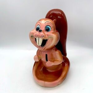 Sold *VINTAGE Kitschy SQUIRREL or Beaver 🐿️ RAZOR BANK / RAZOR HOLDER